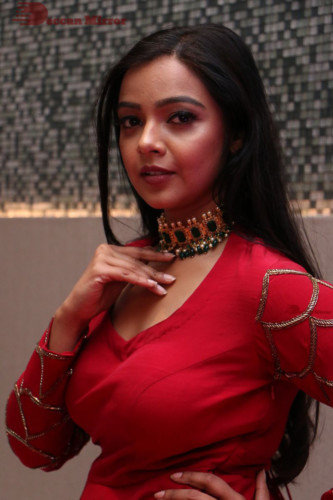 Telugu Actress Nithya Shetty photoshoot in a red dress