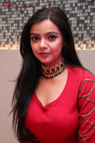 Telugu Actress Nithya Shetty photoshoot in a red dress