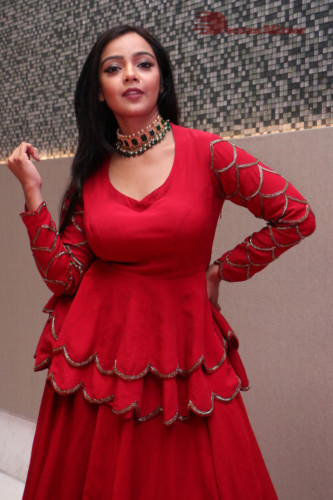 Telugu Actress Nithya Shetty photoshoot in a red dress
