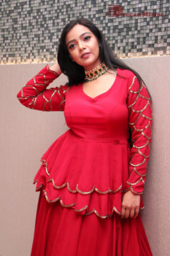 Telugu Actress Nithya Shetty photoshoot in a red dress