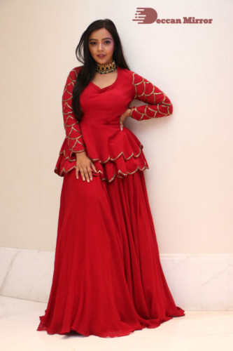 Telugu Actress Nithya Shetty photoshoot in a red dress