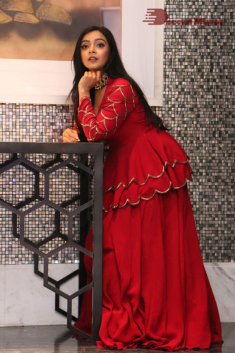 Telugu Actress Nithya Shetty photoshoot in a red dress