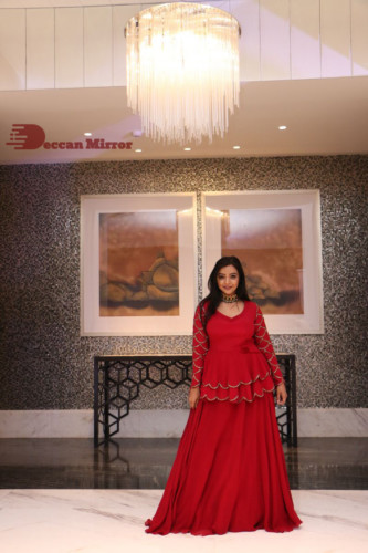 Telugu Actress Nithya Shetty photoshoot in a red dress