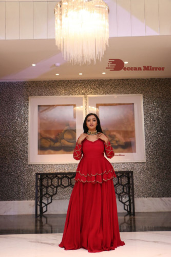 Telugu Actress Nithya Shetty photoshoot in a red dress