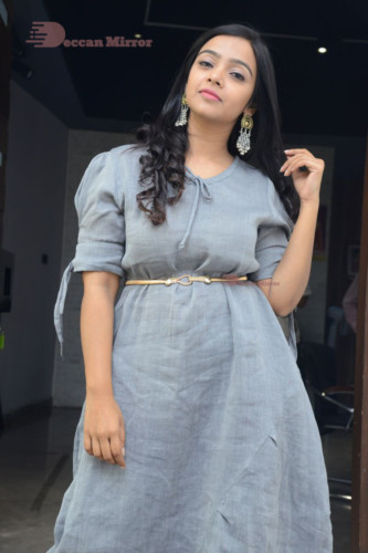 Nithya Shetty (43)