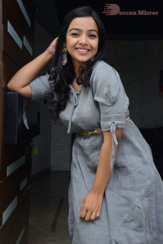 Nithya Shetty (54)