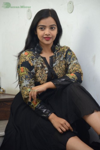 Nithya Shetty (24)