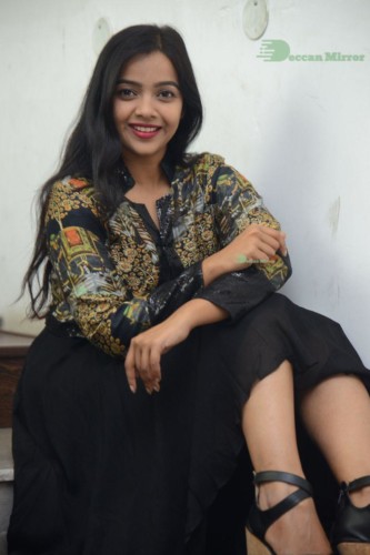 Nithya Shetty (29)