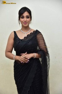 actress nivetha pethuraj sensuous looks in a black saree