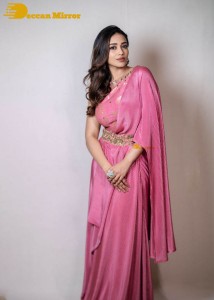 Actress Nivetha Pethuraj in a pink saree