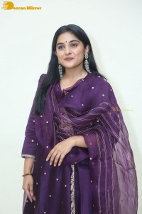 Nivetha-Thomas-20