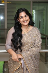 Indian actress Nivetha Thomas cute photoshoot in a saree