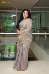 Indian actress Nivetha Thomas cute photoshoot in a saree