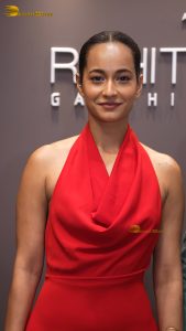 Noir Botanical Launch attended by Kajol, Palak Tiwari, Lakshmi Manchu, Sophie Choudry, and others