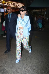 actress nora fatehi at mumbai airport