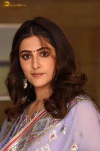 actress nupur sanon cute photoshoot