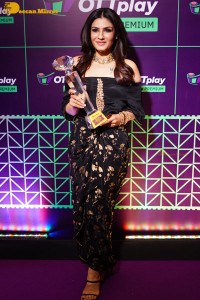 OTT Play Awards ceremony held on September 10, 2022 attended by Raveena Tandon, Sara Ali Khan, Taapsee Pannu, Bhagyashree, Gauhar Khan and others