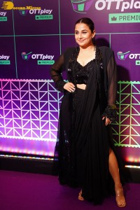 OTT Play Awards ceremony held on September 10, 2022 attended by Raveena Tandon, Sara Ali Khan, Taapsee Pannu, Bhagyashree, Gauhar Khan and others