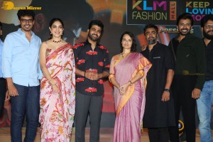 Oke Oka Jeevitham Pre-Release attended by Amala Akkineni, Sharwanand, Ritu Varma and others