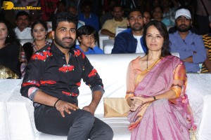 Oke Oka Jeevitham Pre-Release attended by Amala Akkineni, Sharwanand, Ritu Varma and others