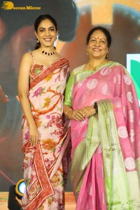 Oke Oka Jeevitham Pre-Release attended by Amala Akkineni, Sharwanand, Ritu Varma and others