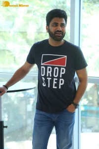 Oke Oka Jeevitham movie press meet attended by Sharwanand, Ritu Varma and Amala Akkineni