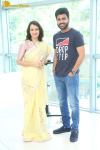 Oke Oka Jeevitham movie press meet attended by Sharwanand, Ritu Varma and Amala Akkineni