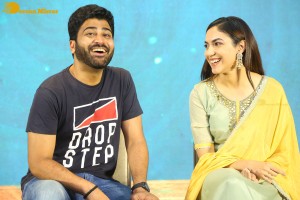 Oke Oka Jeevitham movie press meet attended by Sharwanand, Ritu Varma and Amala Akkineni