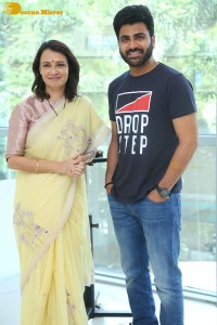 Oke Oka Jeevitham movie press meet attended by Sharwanand, Ritu Varma and Amala Akkineni