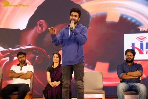Success Meet of the film Oke Oka Jeevitham attended by Amala Akkineni, Sharwanand and Vennela Kishore