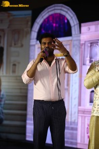 ori devuda diwali dawat attended by vishwak sen, asha bhat and mithila palkar