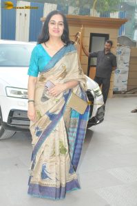 bollywood actress Padmini Kolhapure gorgeous in a saree