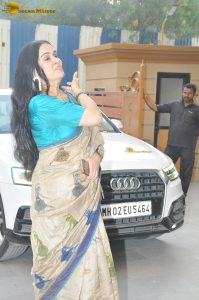 bollywood actress Padmini Kolhapure gorgeous in a saree