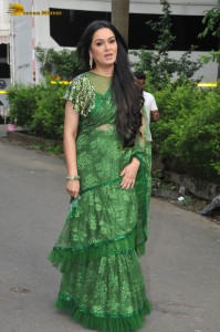 Veteran Bollywood Actors Shakti Kapoor and Padmini Kolhapure were spotted at Film City in Goregaon on July 10, 2023