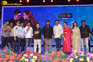 Chiranjeevi, Gopichand and Raashi Khanna at the Pre-Release Function of the movie Pakka Commercial