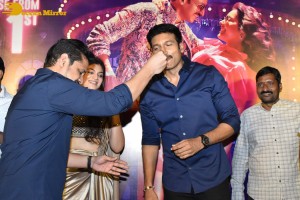 Trailer launch of Telugu Movie Pakka Commercial attended by Gopichand and Raashii Khanna