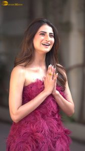 actress Palak Tiwari gorgeous in a pink dress