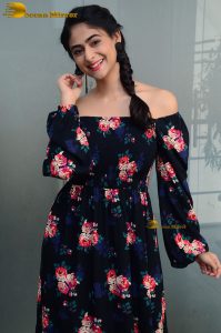 actress Pallak Lalwani beautiful in a shoulderless dress