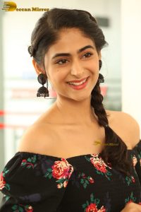 actress Pallak Lalwani beautiful in a shoulderless dress