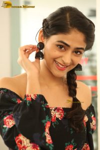 actress Pallak Lalwani beautiful in a shoulderless dress