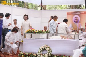 Santoor Legend Pandit Shivkumar last rites performed with full state honours