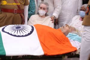 Santoor Legend Pandit Shivkumar last rites performed with full state honours