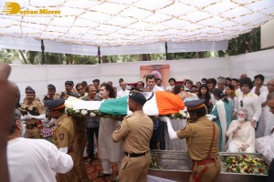 Santoor Legend Pandit Shivkumar last rites performed with full state honours