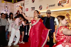 Parineeta Screening attended by Vidya Balan, Vidhu Vinod Chopra, Dia Mirza, Shreya Ghoshal, and Rekha