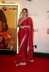 Parineeta Screening attended by Vidya Balan, Vidhu Vinod Chopra, Dia Mirza, Shreya Ghoshal, and Rekha