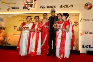 Parineeta Screening attended by Vidya Balan, Vidhu Vinod Chopra, Dia Mirza, Shreya Ghoshal, and Rekha