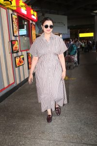 bollywood actress Parineeti Chopra stylish in glasses