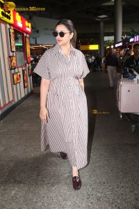 bollywood actress Parineeti Chopra stylish in glasses