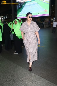 bollywood actress Parineeti Chopra stylish in glasses