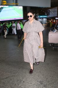 bollywood actress Parineeti Chopra stylish in glasses